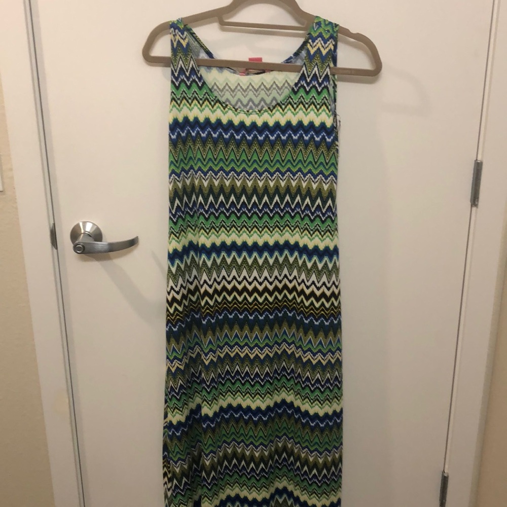 Sunny leigh maxi dress size small